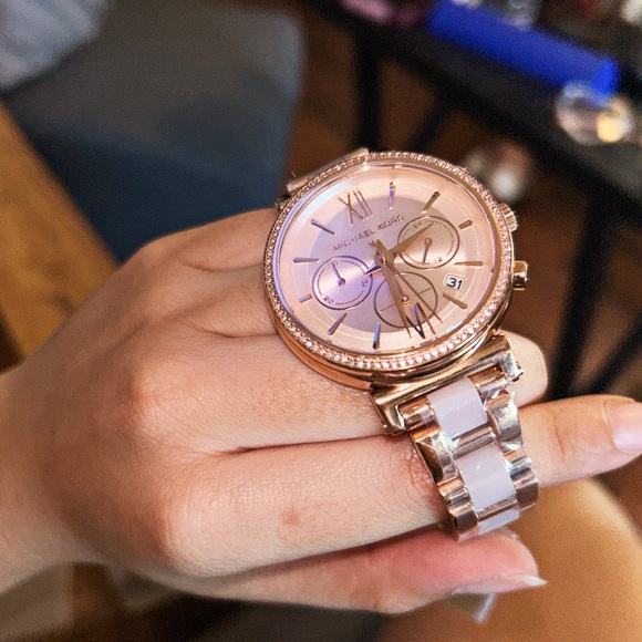 Michael Kors Sofie Analog Watch - Picture 6 of 7